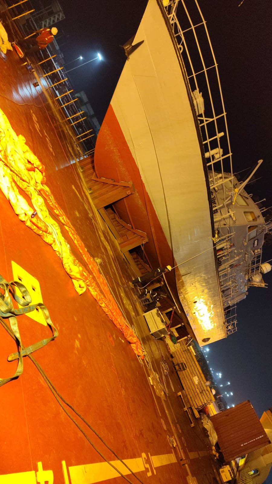 Marine Vessel Hull & Drydock Inspection Team